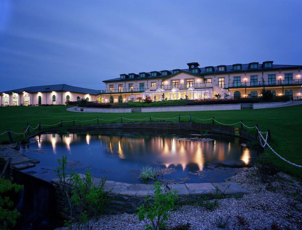 Vale Resort Hensol Exterior foto