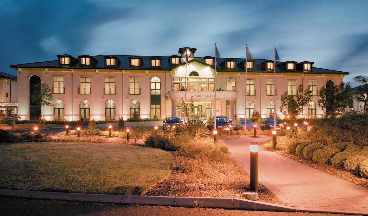 Vale Resort Hensol Exterior foto